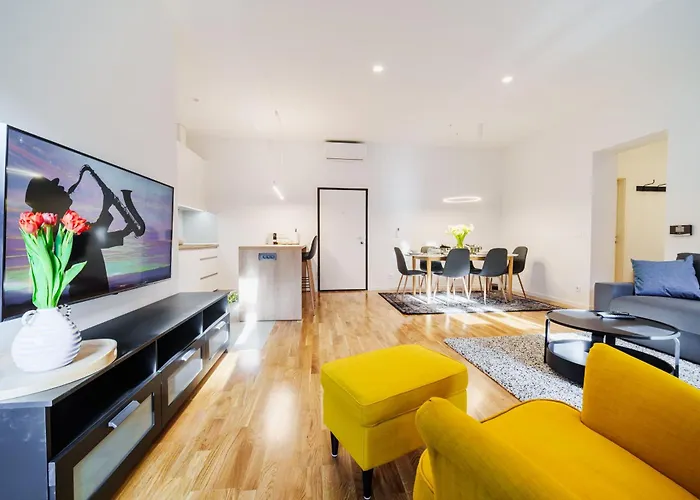 Lux Home